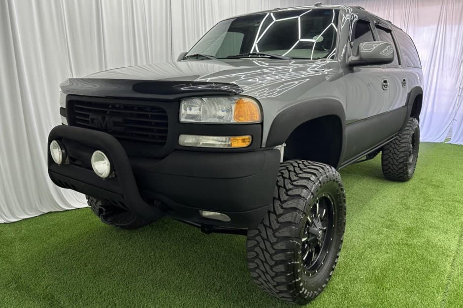 2002 GMC Yukon GMT800 sold for $15,000