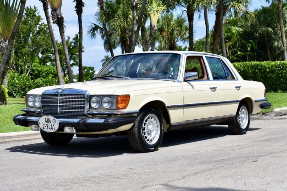 1978 Mercedes-Benz W116 S-Class sold for $18,500
