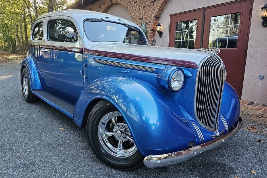 1938 Plymouth Deluxe/Special Deluxe sold for $23,000