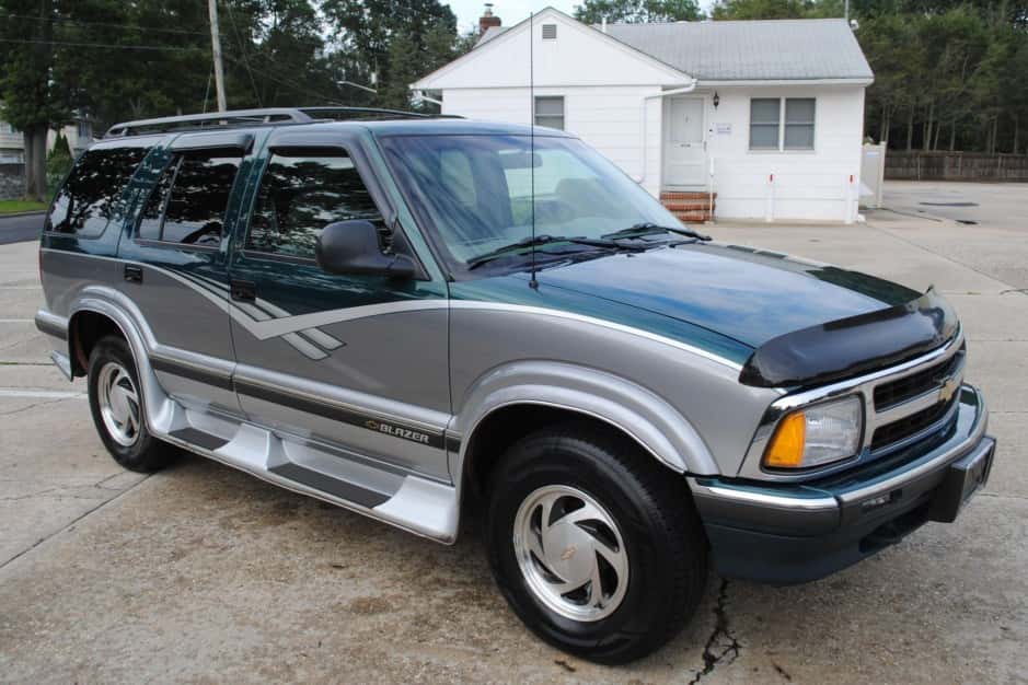 1996 Chevrolet Blazer 1995-2004 sold for $11,250