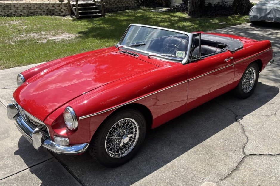1966 MG MGB sold for $9,000