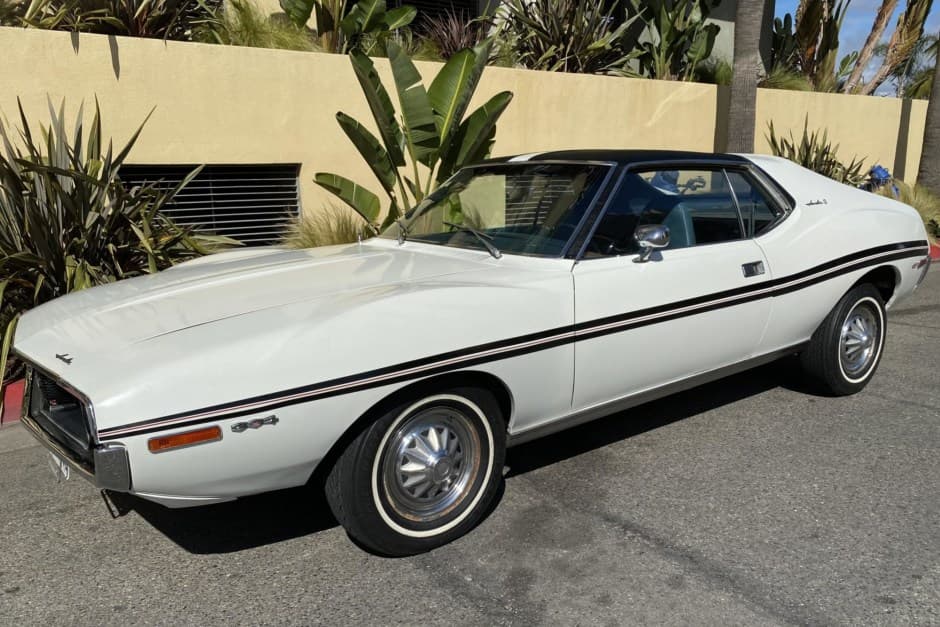 1971 AMC Javelin sold for $11,000