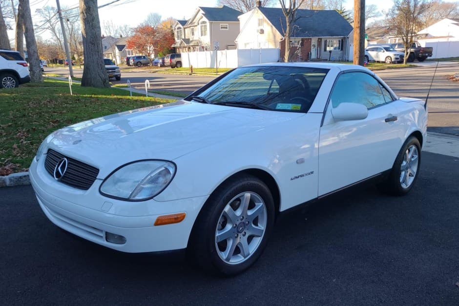 1999 Mercedes-Benz SLK-Class sold for $11,000