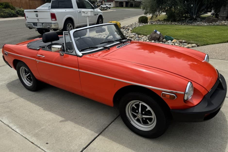 1978 MG MGB sold for $5,400