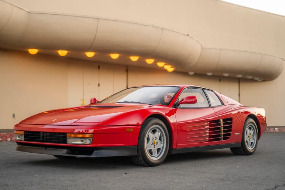 1990 Ferrari Testarossa sold for $140,000
