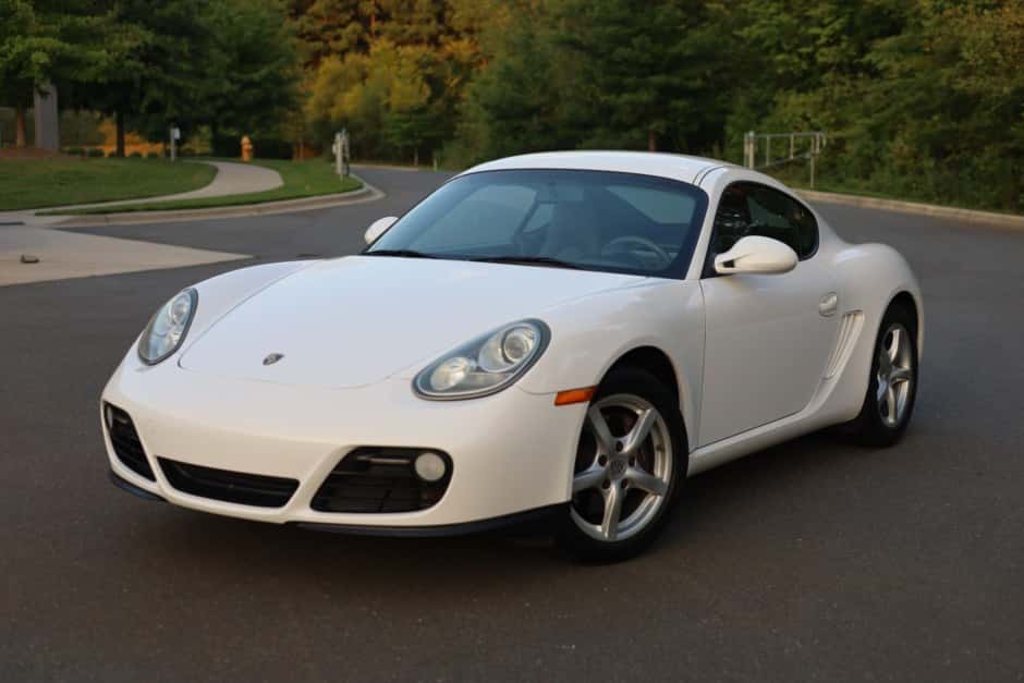 2009 Porsche 987 Cayman sold for $24,000