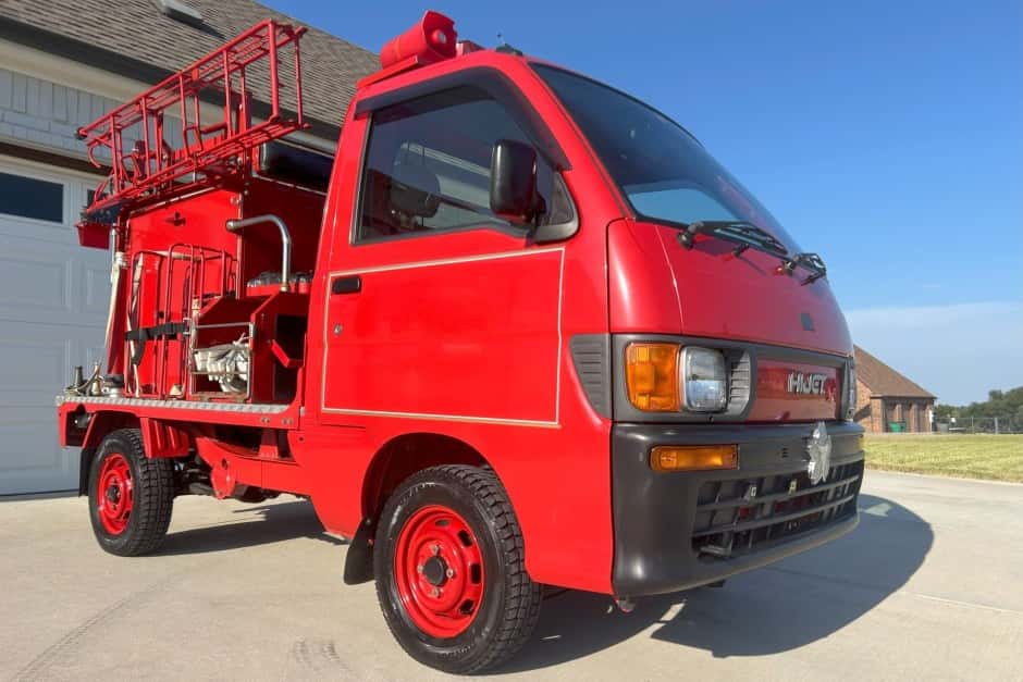 1999 Daihatsu Hijet sold for $8,300