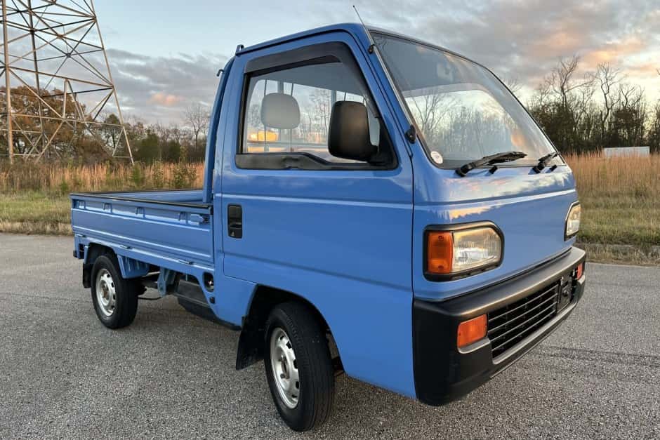 1992 Honda Acty sold for $8,600
