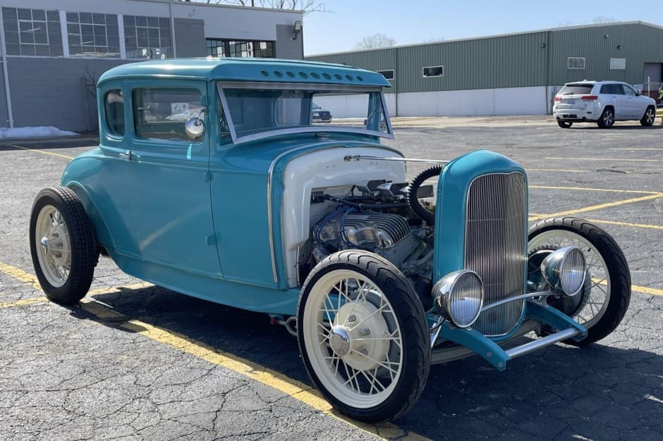 1930 Ford sold for $29,500