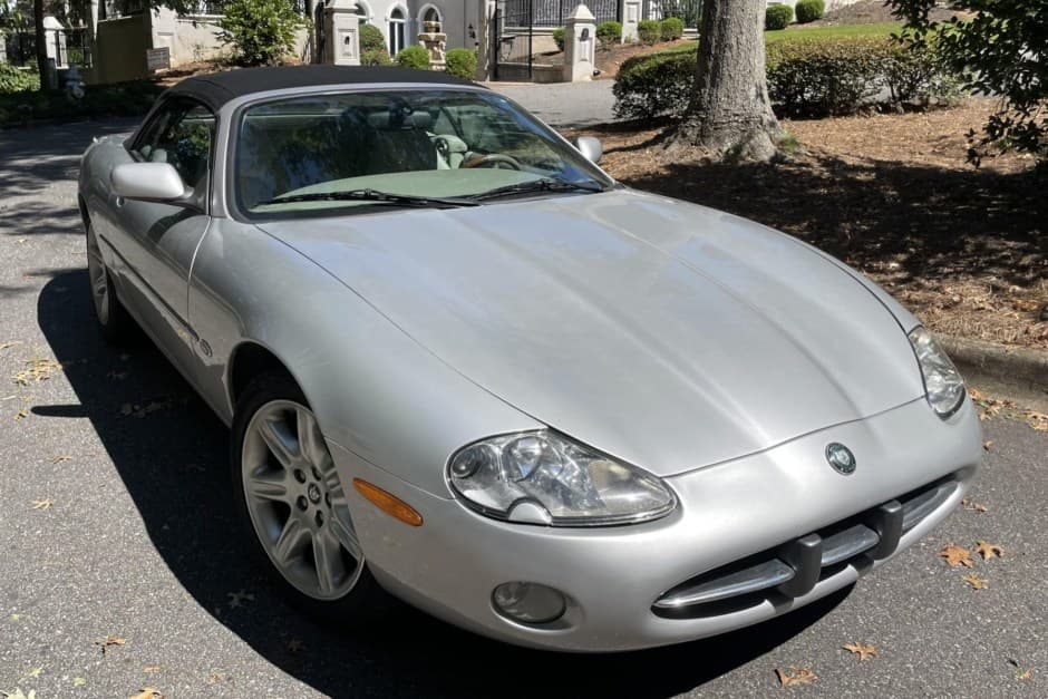 2000 Jaguar XK8 sold for $4,800