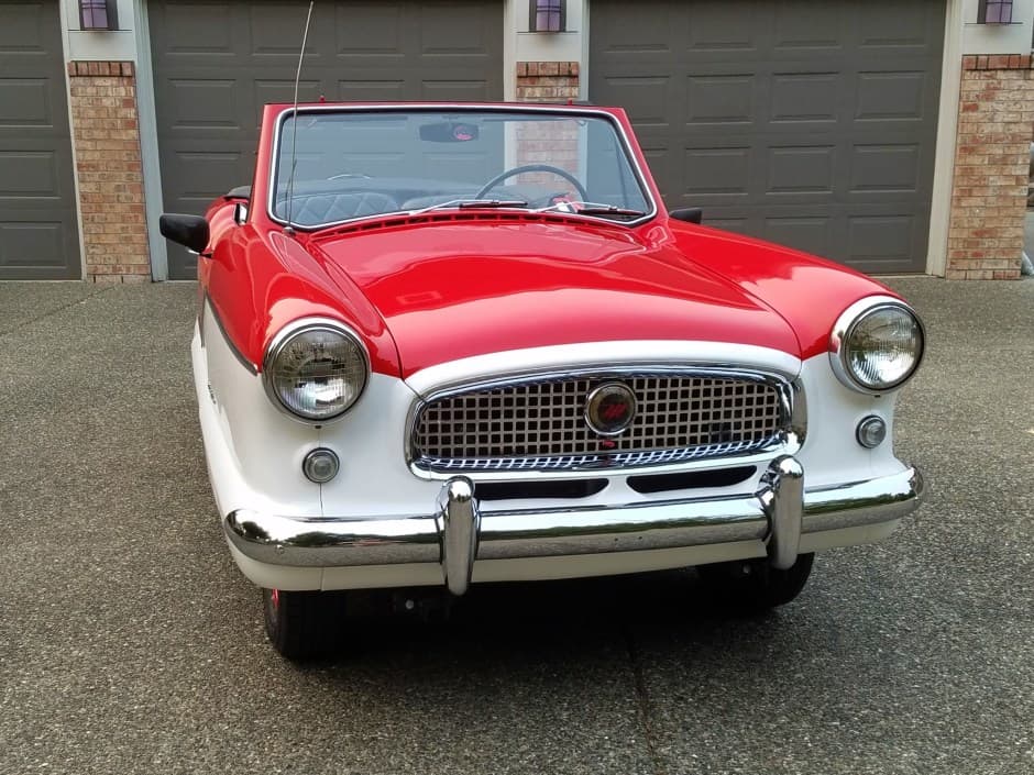 1960 Nash Metropolitan sold for $10,500
