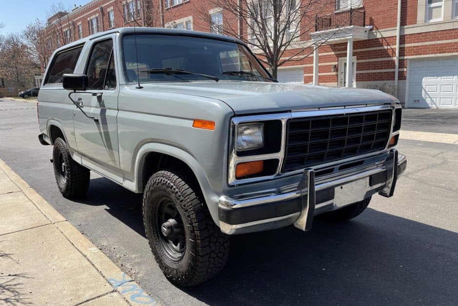 1983 Ford Bronco 3rd Generation 1980-1986 sold for $15,069