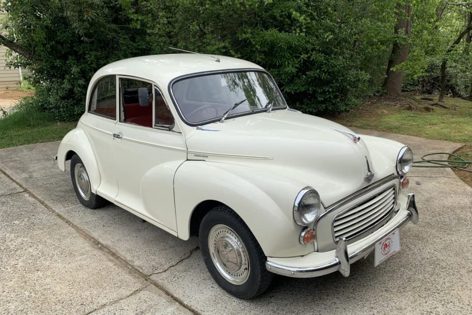 1967 Morris Minor sold for $5,750