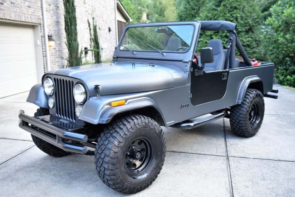 1985 Jeep CJ-8 sold for $32,750