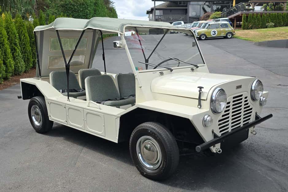 1966 Mini Moke Classic sold for $39,000