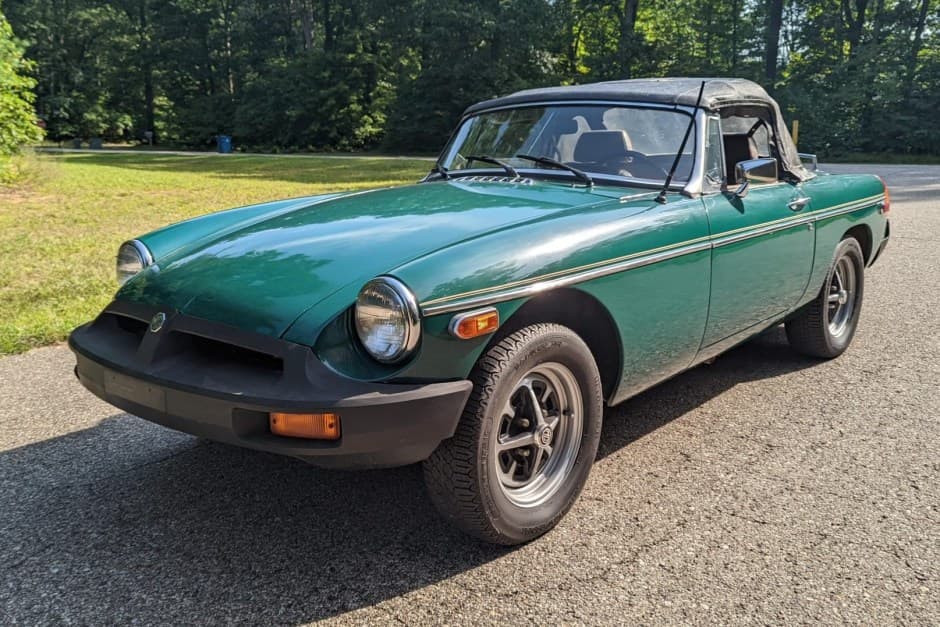 1979 MG MGB sold for $5,700