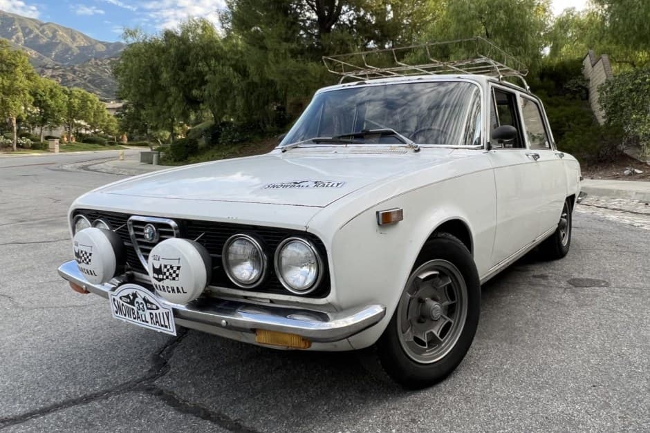 1973 Alfa Romeo 105 Series Sedan sold for $6,300