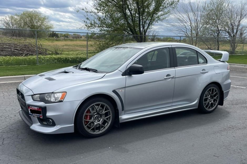 2010 Mitsubishi Lancer Evolution sold for $15,500