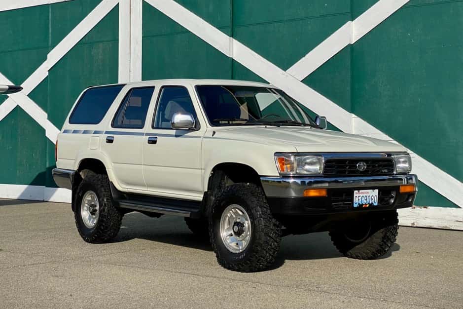 1992 Toyota 4Runner (N120) sold for $18,000