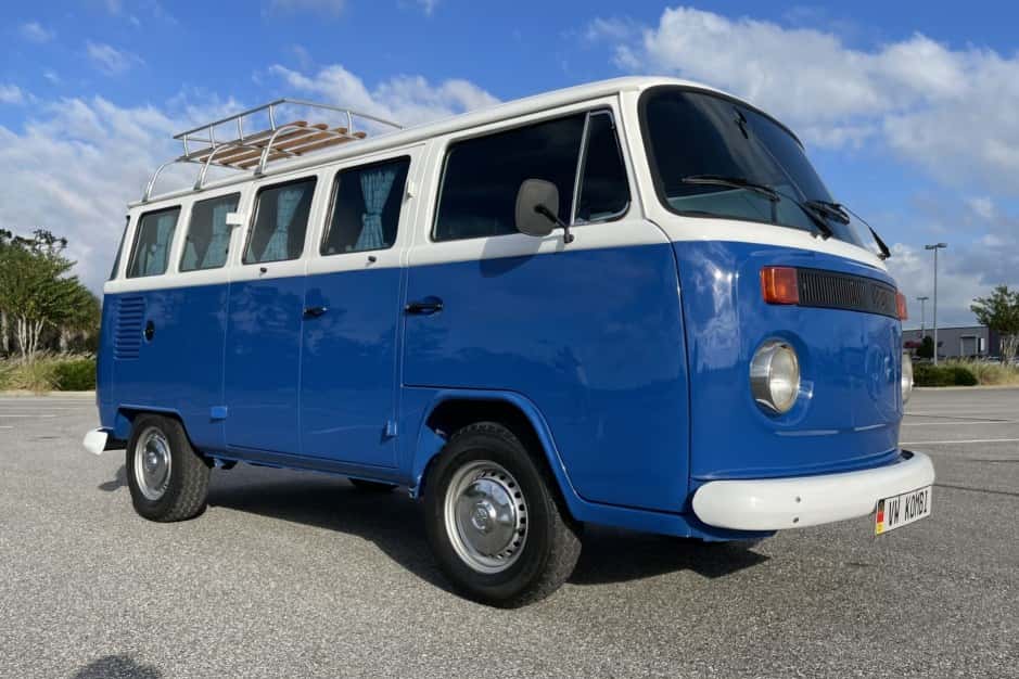 1993 Volkswagen Bay-Window Bus sold for $18,500