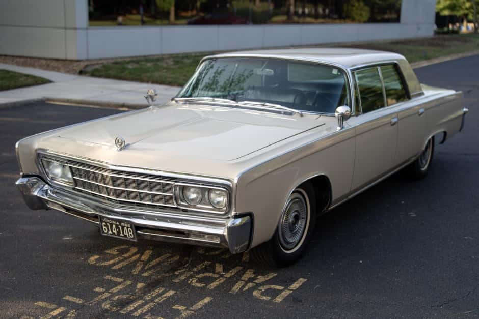 1966 Chrysler Imperial sold for $7,600