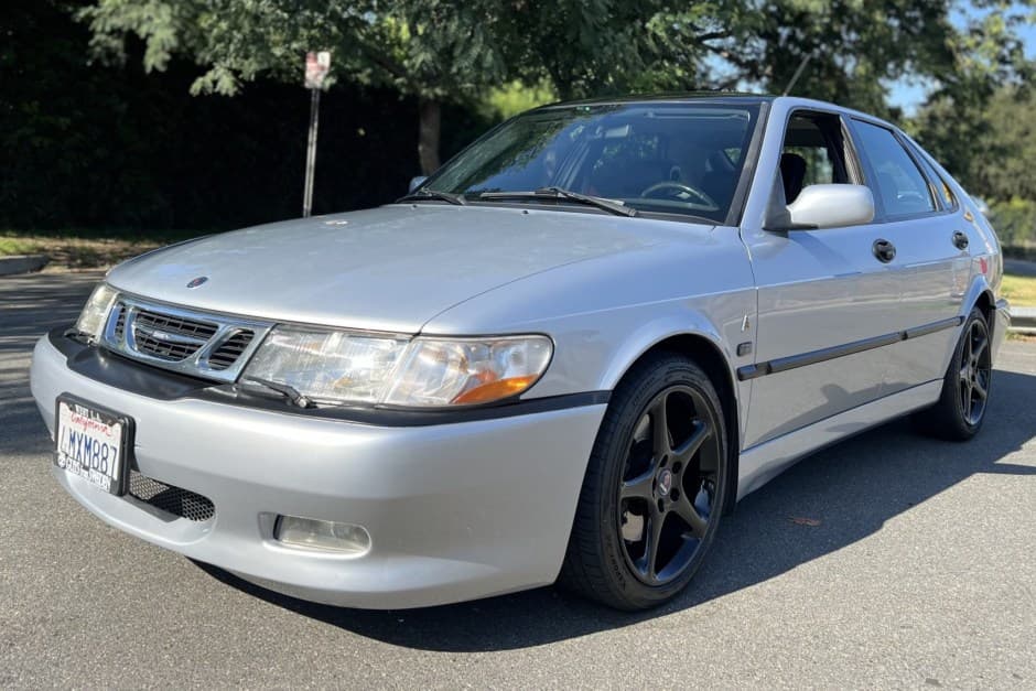 2000 Saab 9-3 Viggen sold for $8,100