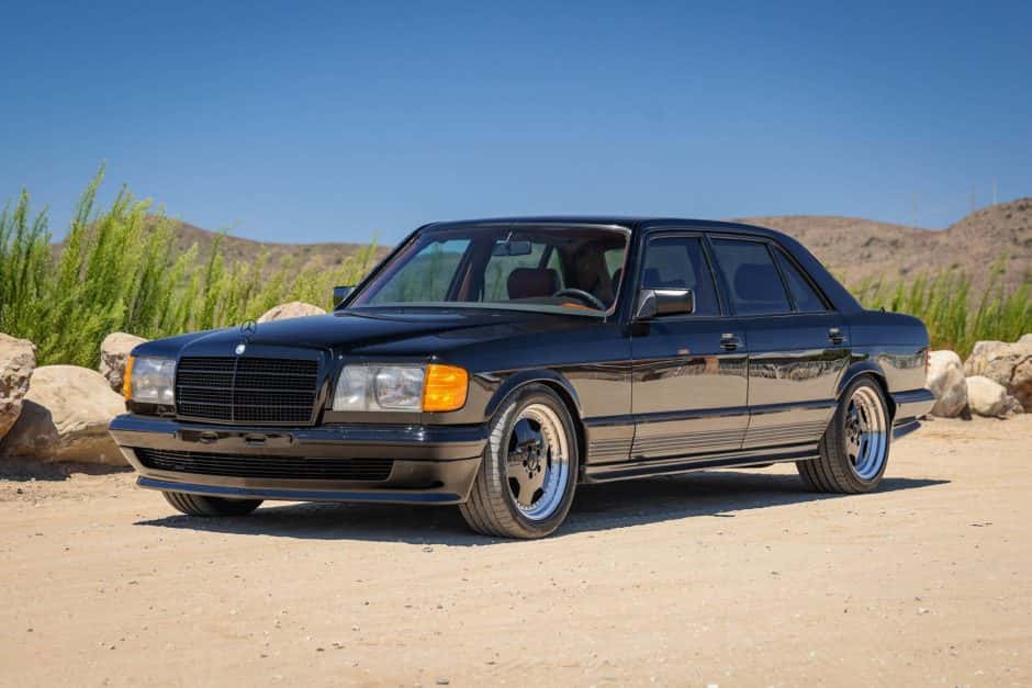 1982 Mercedes-Benz W126 S-Class sold for $39,999