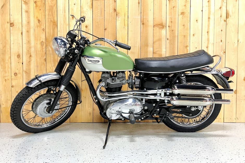 1970 Triumph Trophy sold for $8,222