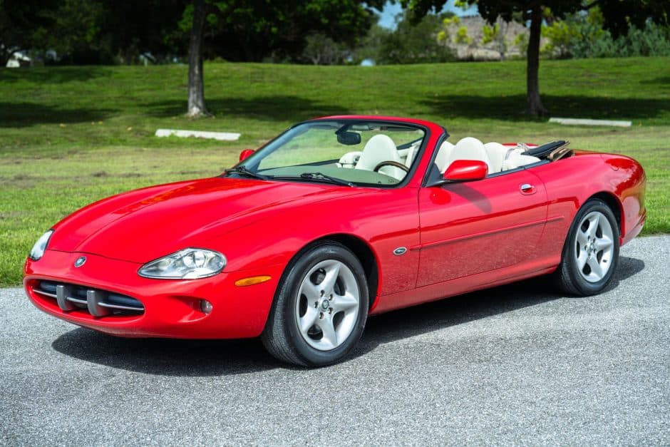 2000 Jaguar XK8 sold for $9,000