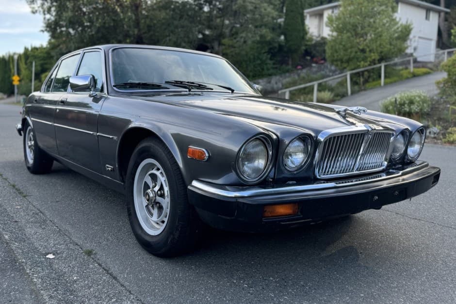 1987 Jaguar XJ Series 3 (1980-1992) sold for $3,000