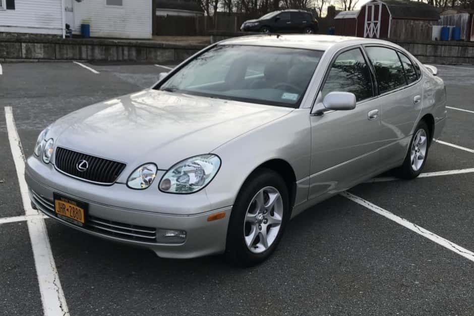 2001 Lexus GS sold for $15,800