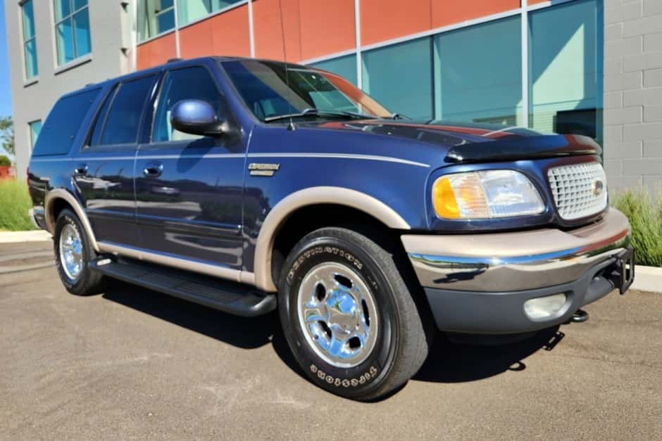 1999 Ford Expedition sold for $12,251