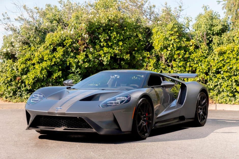 2022 Ford GT 2nd Generation sold for $900,000
