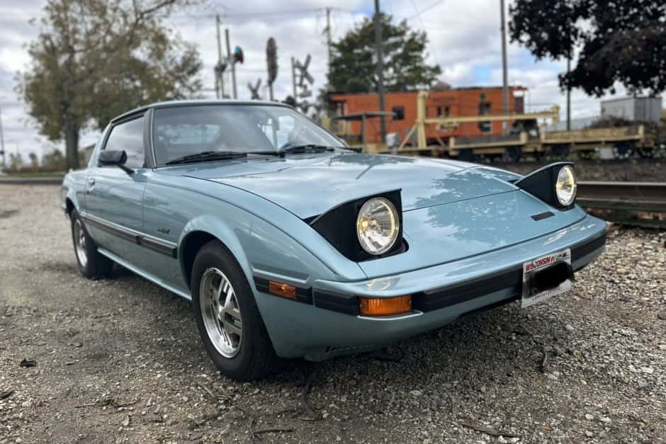 1985 Mazda RX-7 FB sold for $10,055