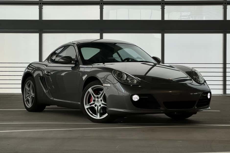 2009 Porsche 987 Cayman sold for $31,000