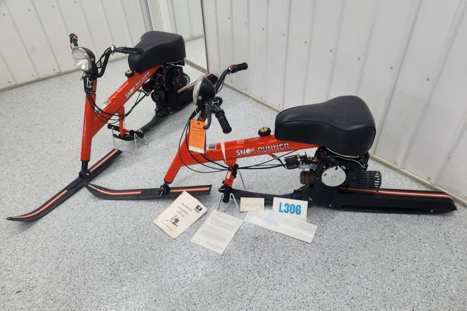 1979 Chrysler Sno-Runner sold for $2,750