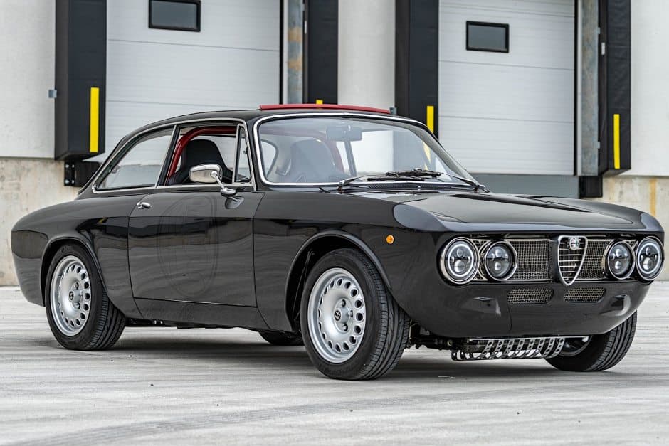 1971 Alfa Romeo 105/115 Series Coupe sold for $90,000