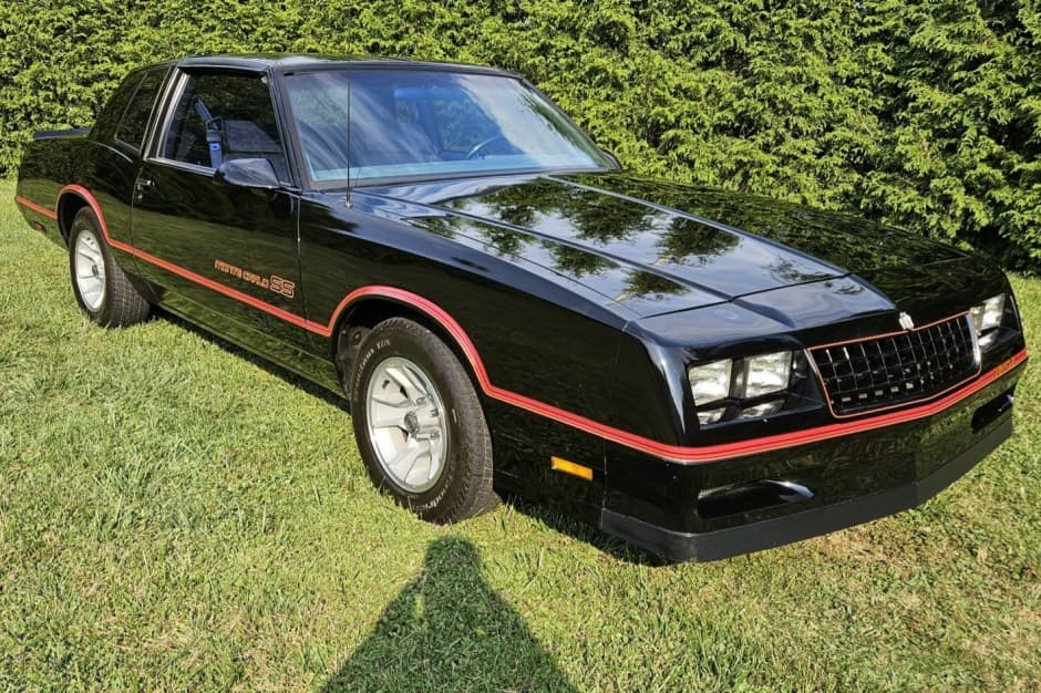 1986 Chevrolet Monte Carlo sold for $16,750