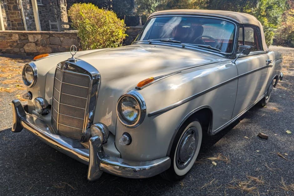 1961 Mercedes-Benz Ponton sold for $49,500