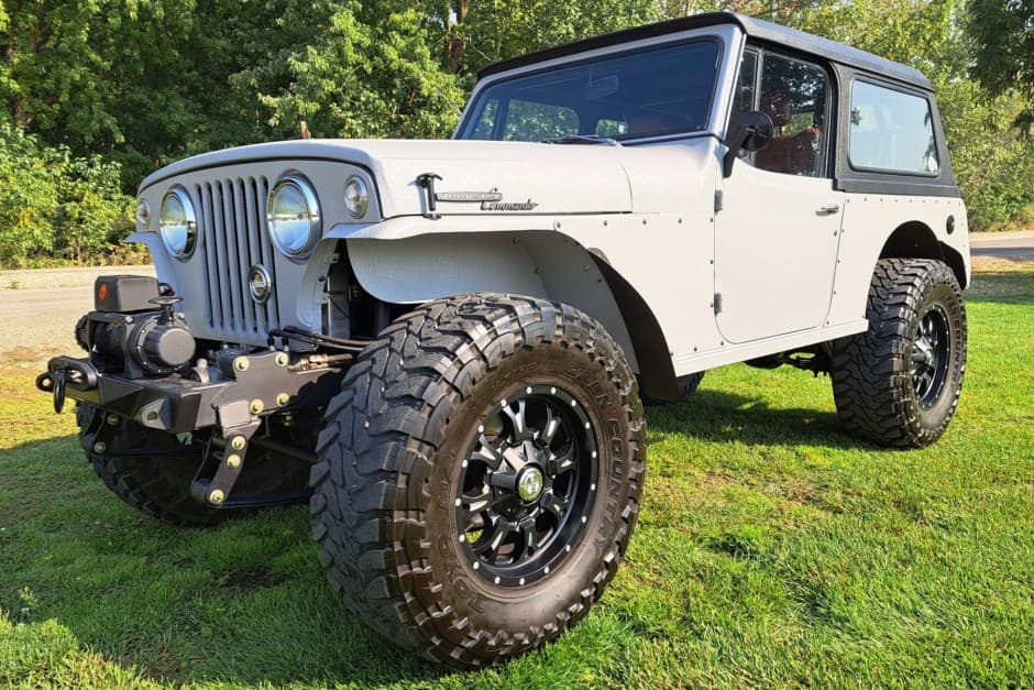 1969 Jeep Jeepster Commando sold for $35,250