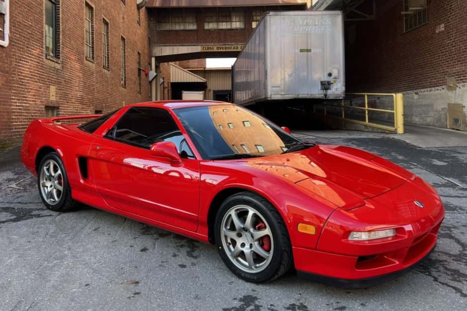 1995 Acura NSX NA1 sold for $69,000