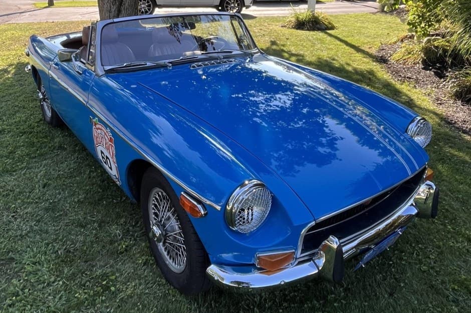 1972 MG MGB sold for $6,300
