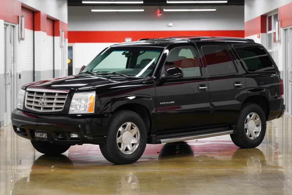 2002 Cadillac Escalade & EXT GMT800 (2002-2006) sold for $13,500