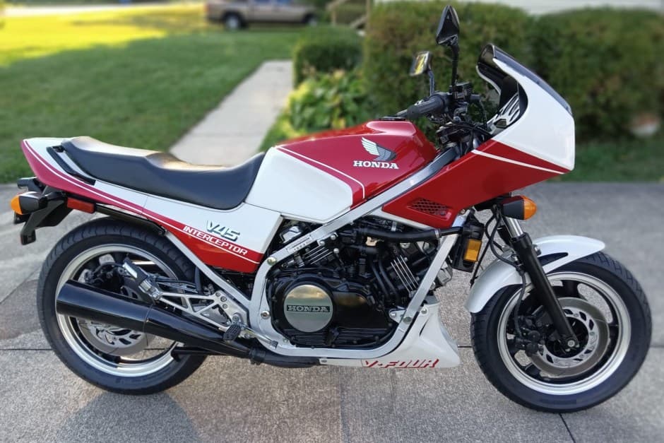 1983 Honda VF & VFR sold for $7,700