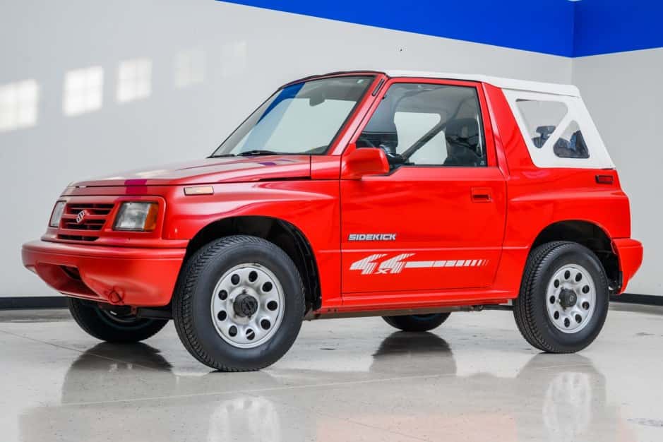 1994 Geo Tracker/Suzuki Sidekick sold for $13,750
