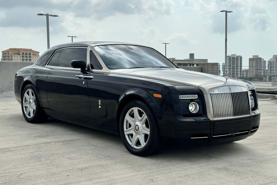 2009 Rolls-Royce Phantom Coupe & Drophead Coupe sold for $106,000