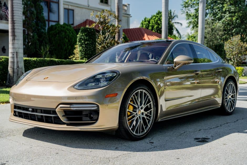 2023 Porsche Panamera sold for $149,000