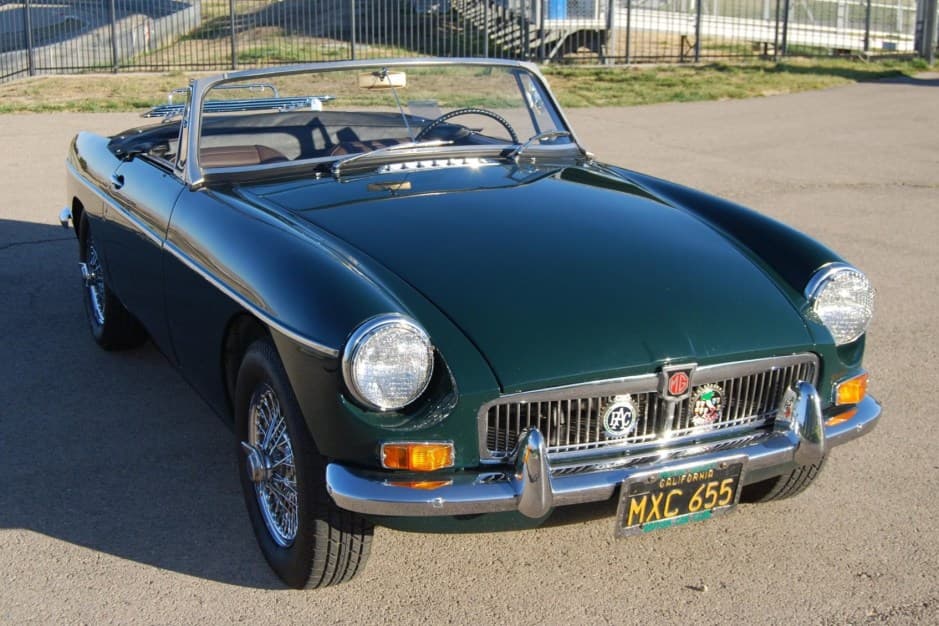 1964 MG MGB sold for $10,750