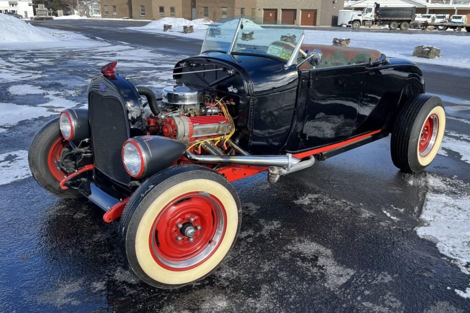 1928 Ford sold for $13,500