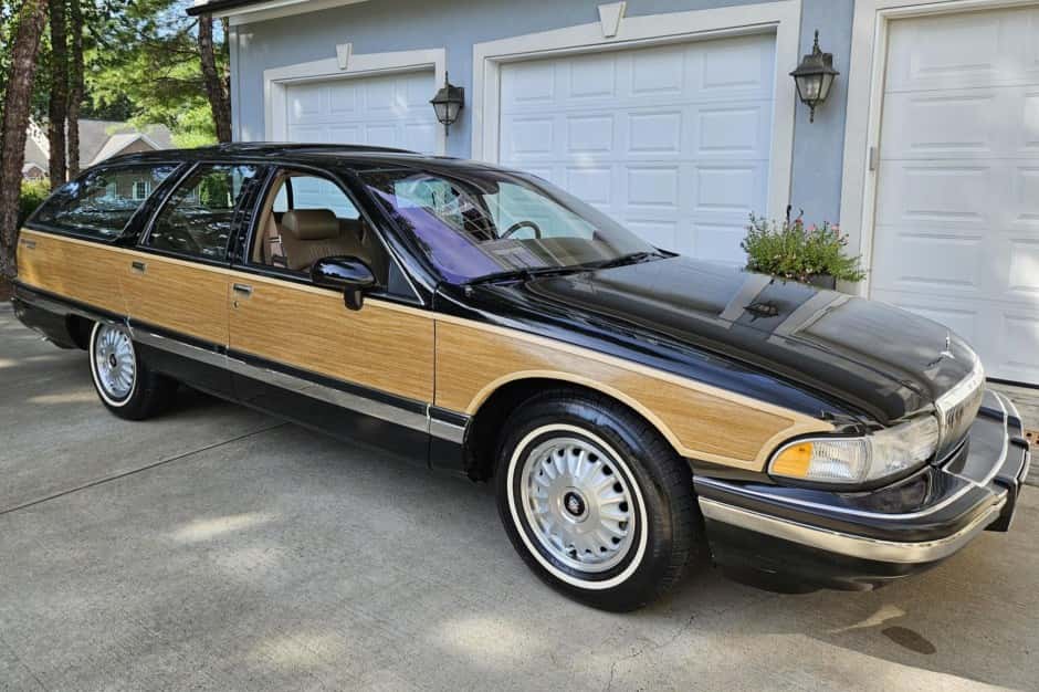 1993 Buick Roadmaster sold for $25,500